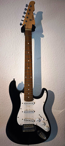 Gitarre mit bohs 15 - e-gitarre,