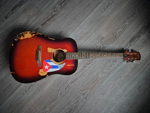 Epiphone 200e vs - epiphone,